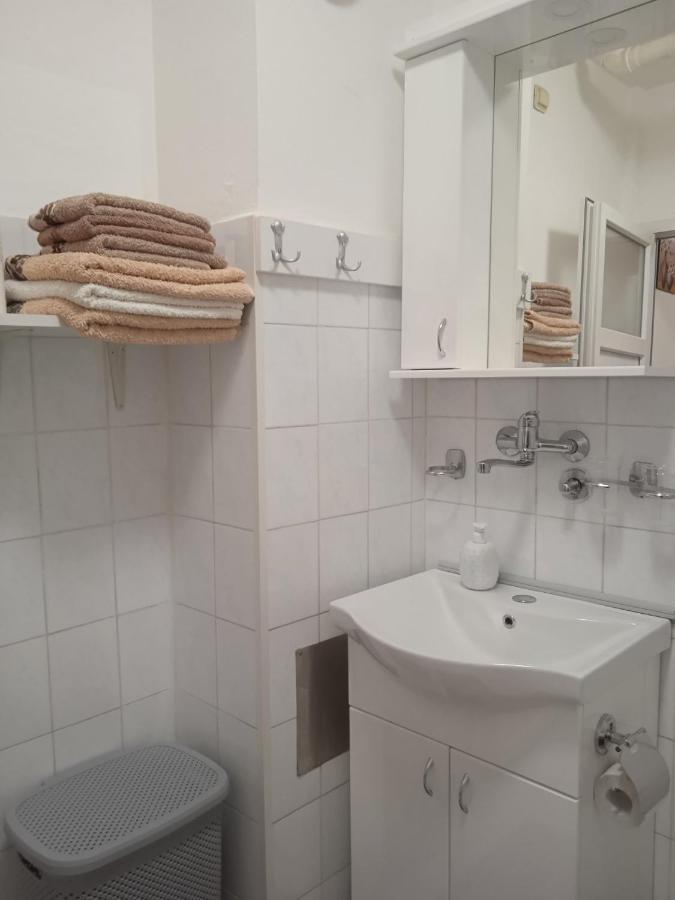Apartman Breza Ruma Dış mekan fotoğraf